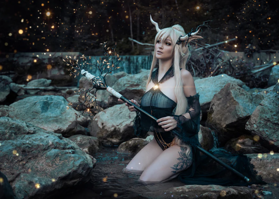 Arknights: Shining (Signed A4 Print)