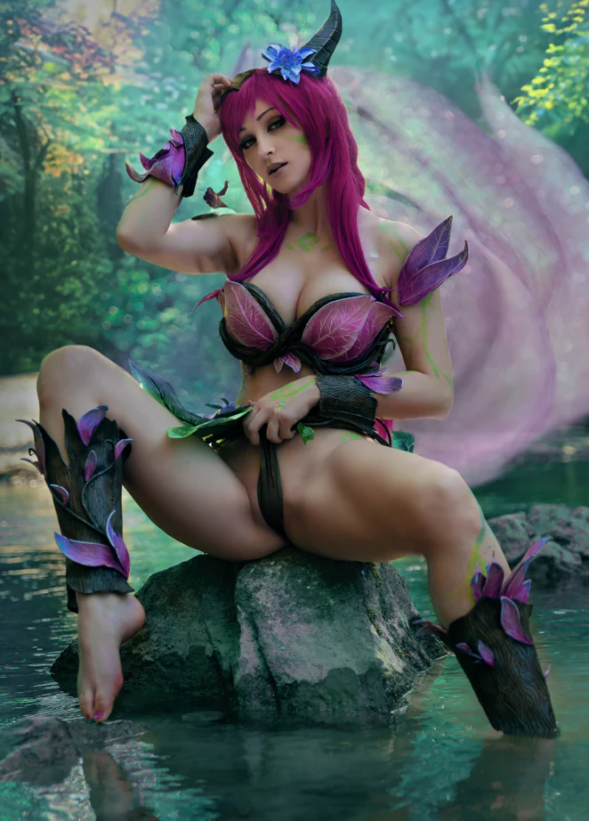 League of Legends: Elderwood Ahri (Signed A4 Print) - Image 2