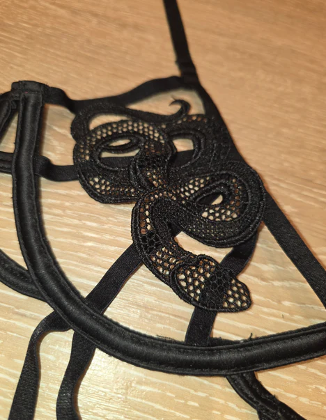 Wardrobe Clearance: Viper Lingerie - Image 3